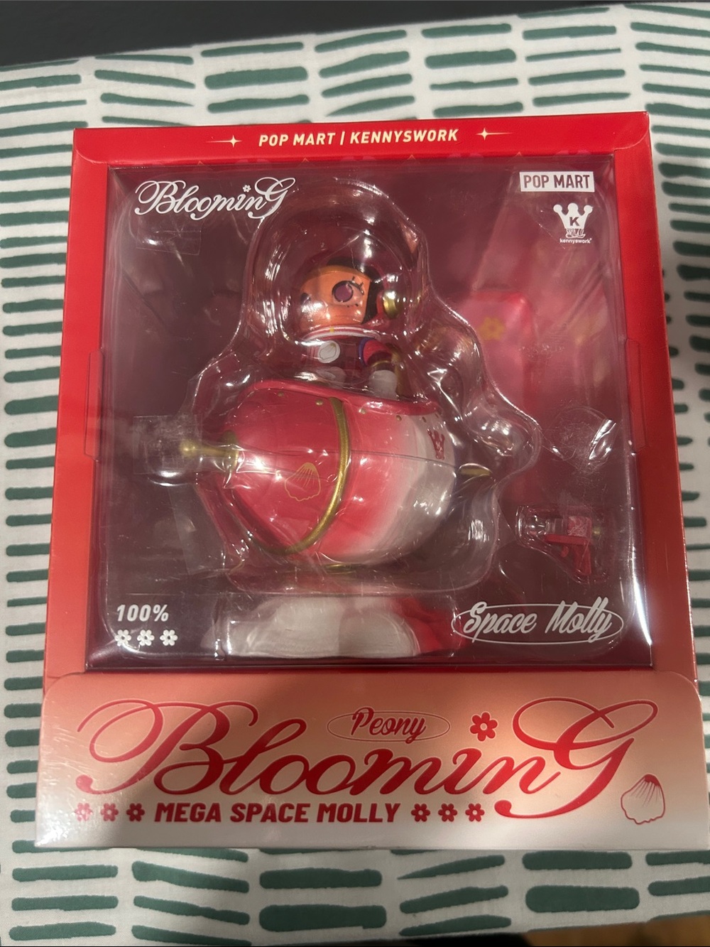 bloom Mega Space Molly Red and White Figure